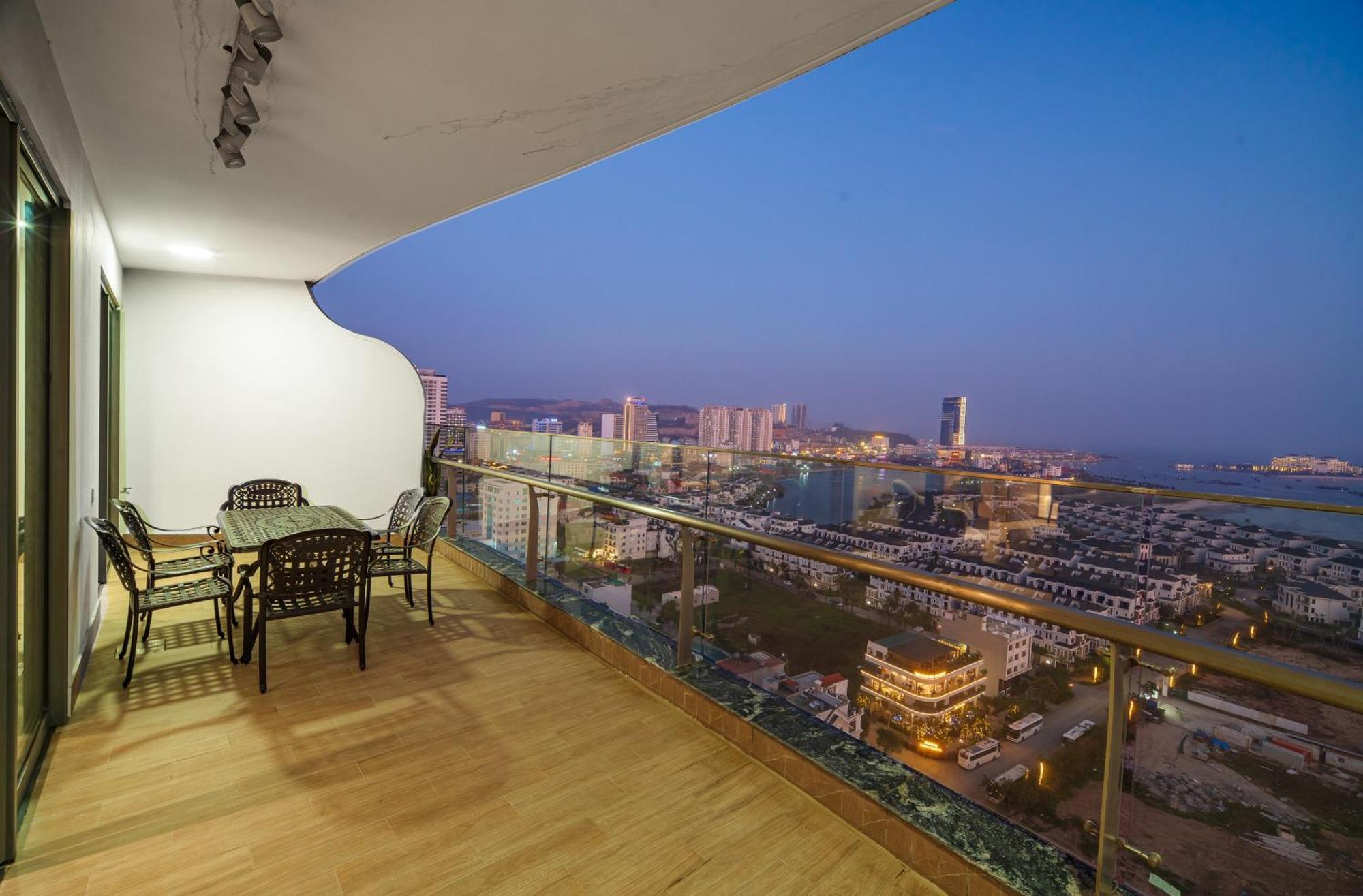 Comzy Ha Long Homestay Exterior foto